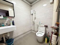 Blk 940 TAMPINES PALMSVILLE (Tampines), HDB Executive #558411171